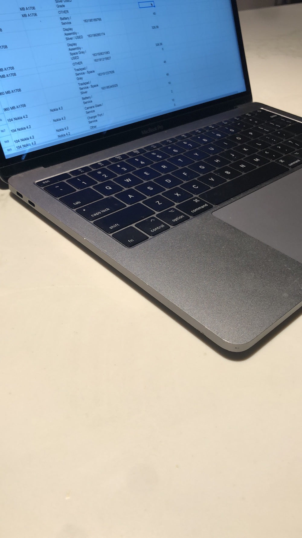 Where to Sell or Buy Your Screen Damaged MacBook Pro in Australia